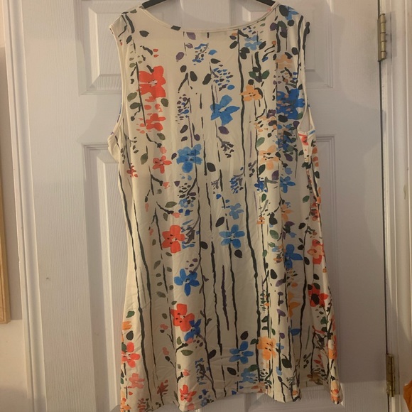 NEW Floral BOUTIQUE tunic tank - Picture 2 of 3